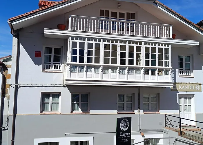 El Espolon קומיאס